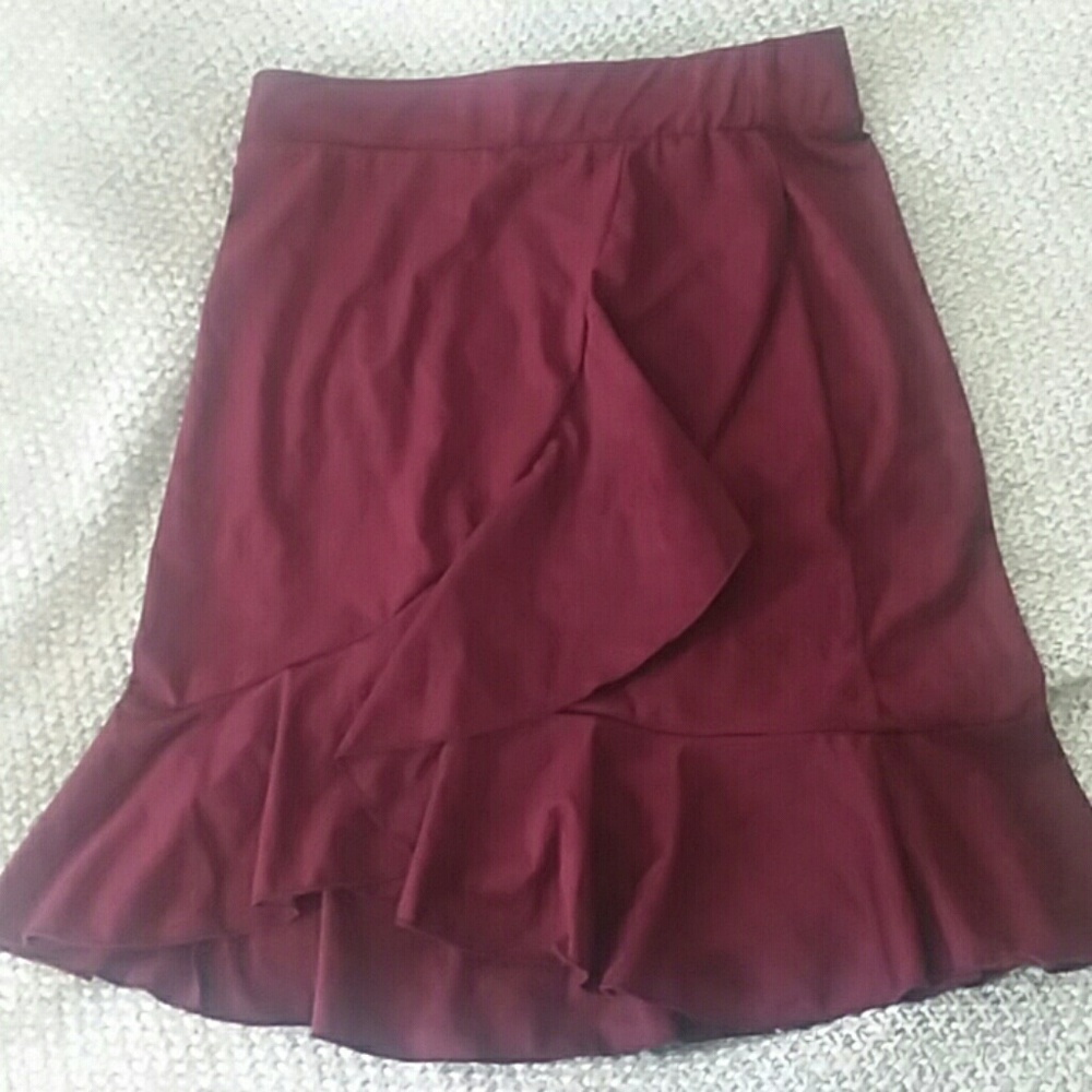 ⚘Sexy burgundy skirt